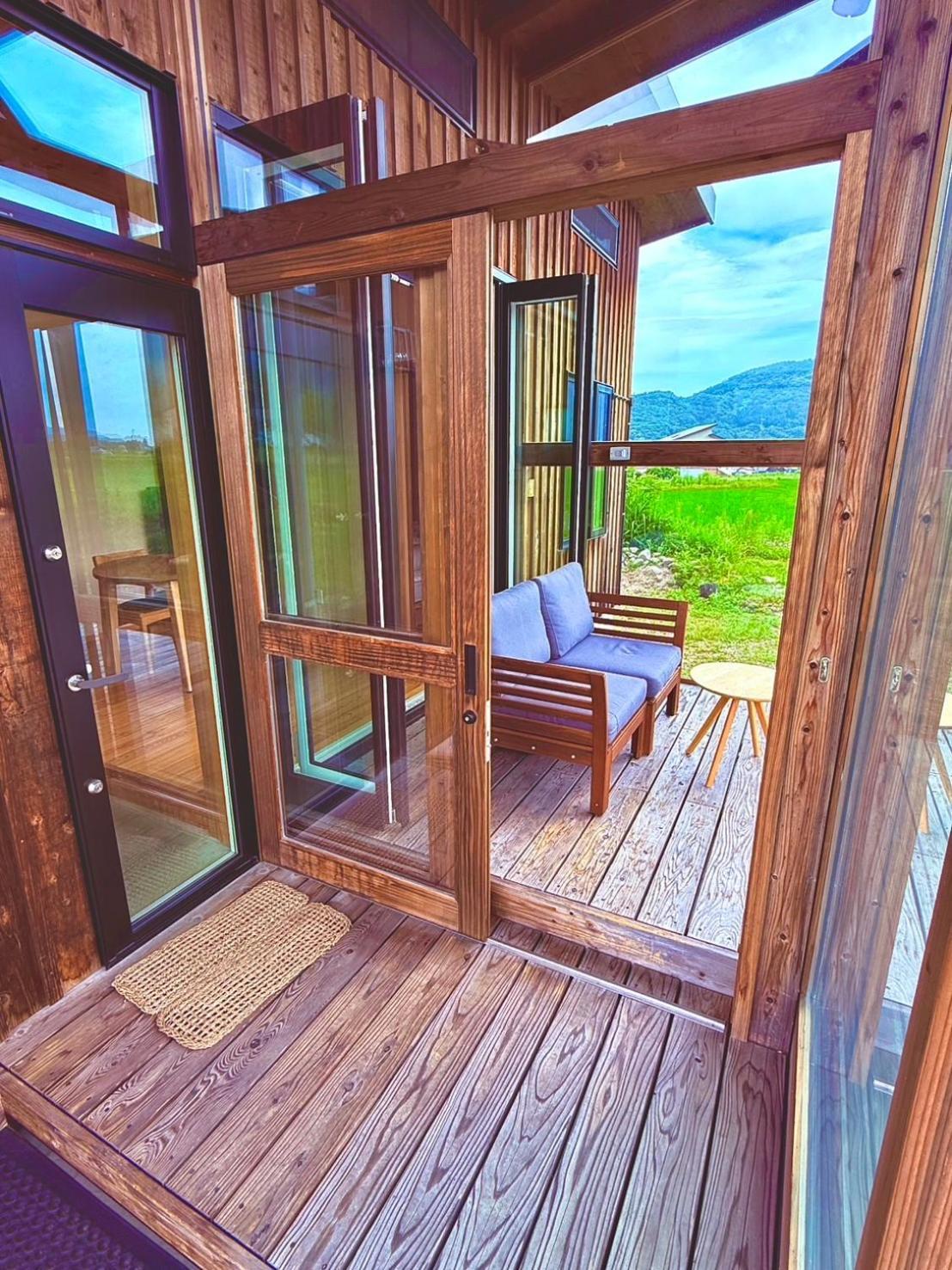 Chalet And Mountain *
